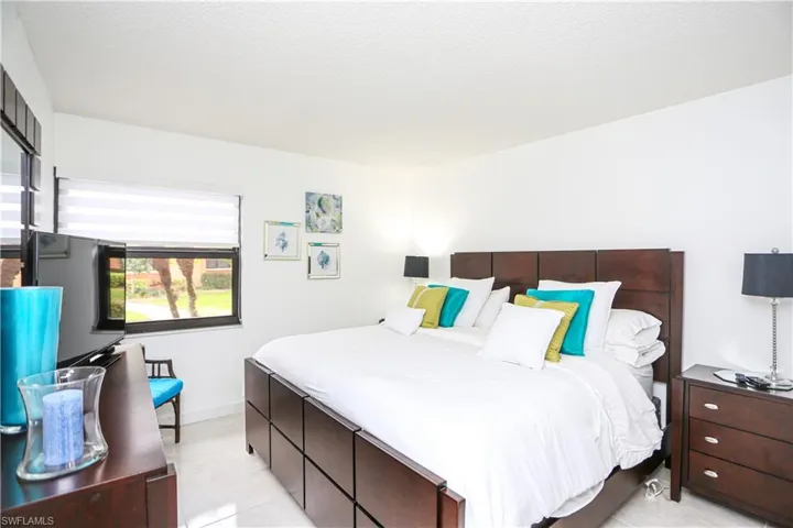 1522 Mainsail Dr 2, Naples, Florida 34114