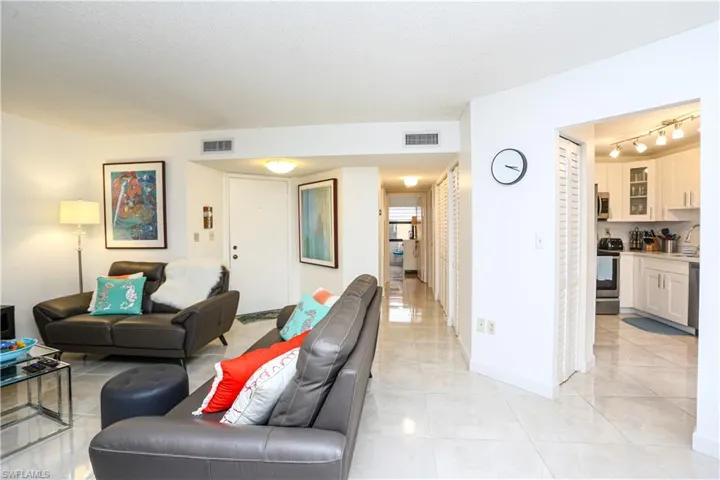 1522 Mainsail Dr 2, Naples, Florida 34114