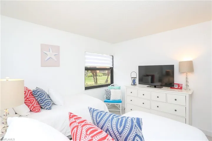 1522 Mainsail Dr 2, Naples, Florida 34114