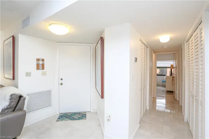 1522 Mainsail Dr 2, Naples, Florida 34114