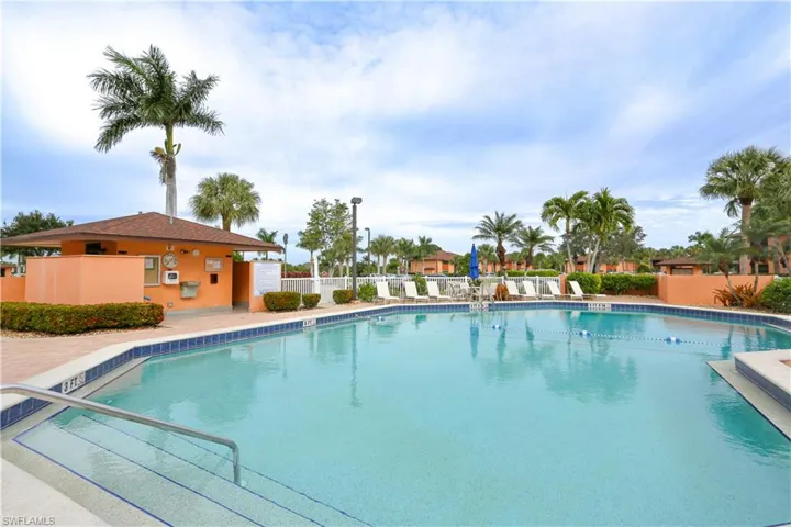 1522 Mainsail Dr 2, Naples, Florida 34114