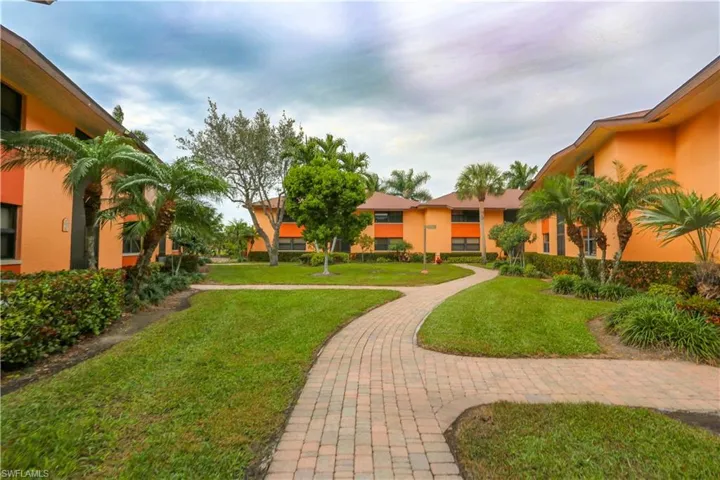 1522 Mainsail Dr 2, Naples, Florida 34114
