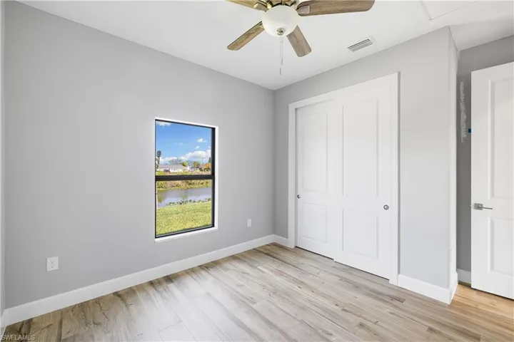925 NE 11th TER, CAPE CORAL FL 33909