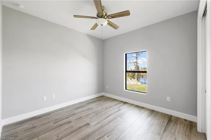 925 NE 11th TER, CAPE CORAL FL 33909
