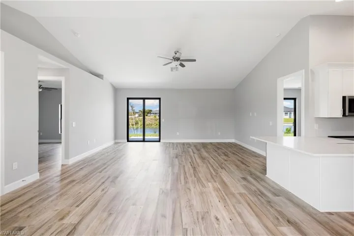 925 NE 11th TER, CAPE CORAL FL 33909