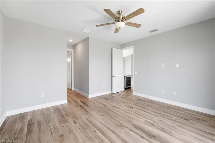 925 NE 11th TER, CAPE CORAL FL 33909