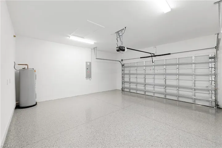 925 NE 11th TER, CAPE CORAL FL 33909