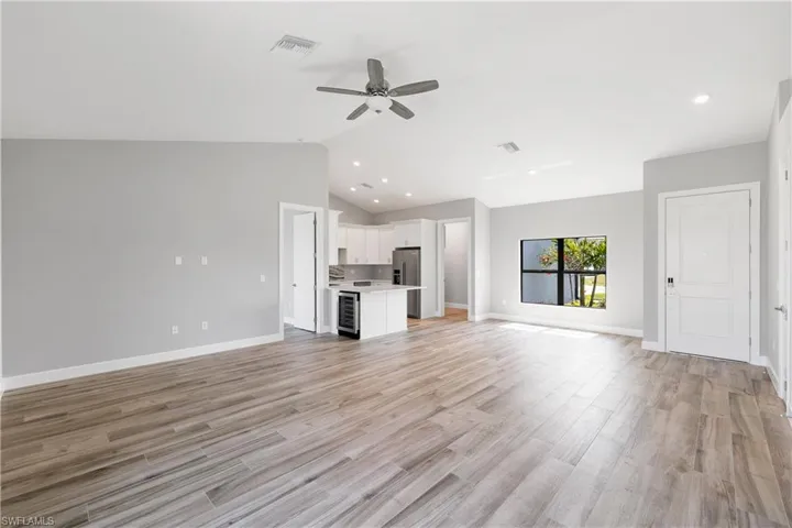 925 NE 11th TER, CAPE CORAL FL 33909
