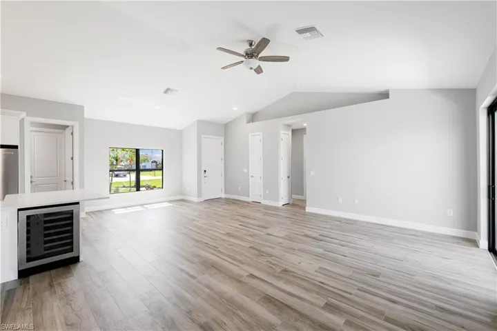 925 NE 11th TER, CAPE CORAL FL 33909