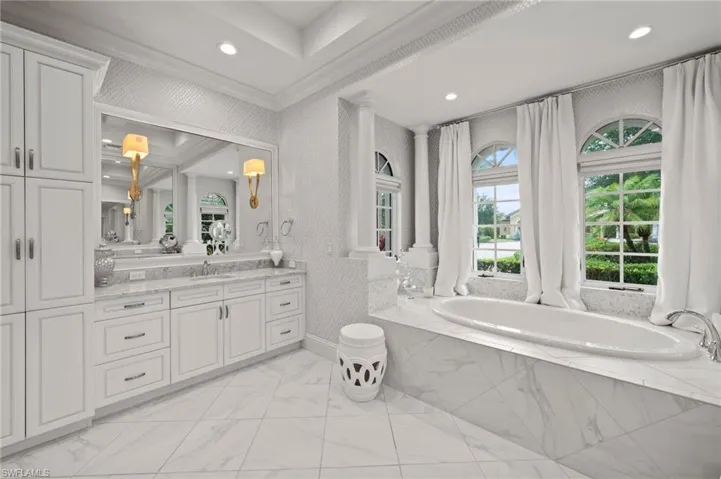 6002 Sunnyslope Dr, Naples, Florida 34119
