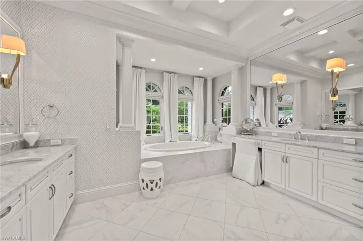 6002 Sunnyslope Dr, Naples, Florida 34119