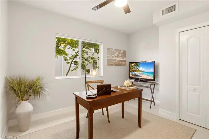 7819 Regal Heron Cir 8, Naples, Florida 34104