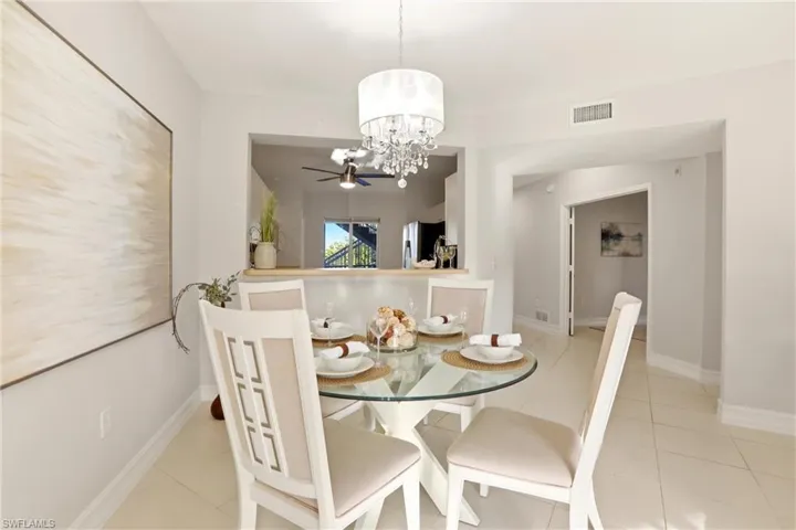 7819 Regal Heron Cir 8, Naples, Florida 34104