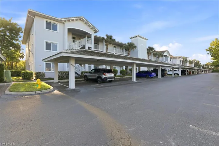 7819 Regal Heron Cir 8, Naples, Florida 34104