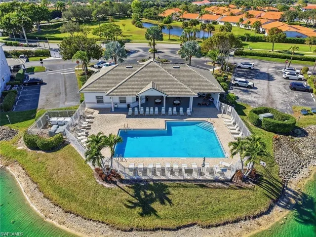 7819 Regal Heron Cir 8, Naples, Florida 34104