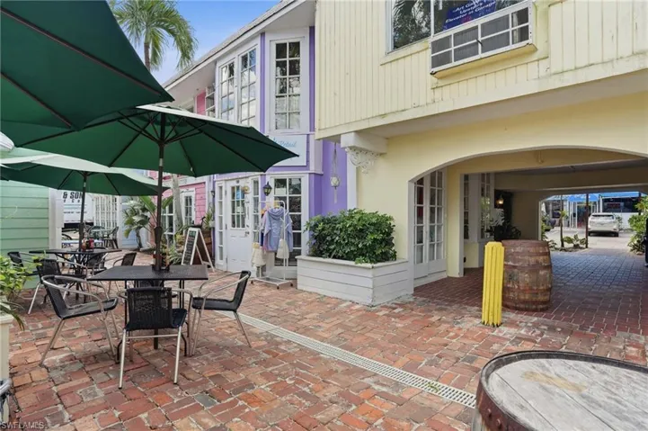 Onsite restaurants and shops