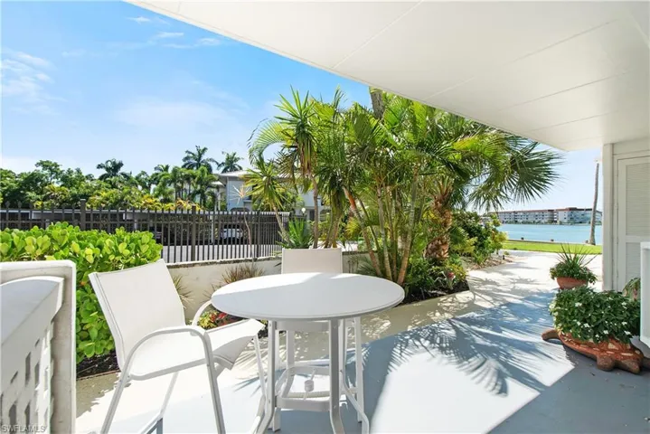 60 Pelican St W 103, Naples, Florida 34113