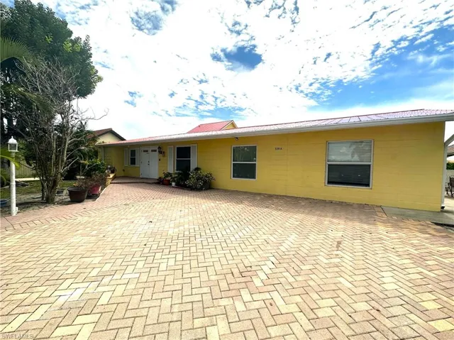 530  100th N AVE, Naples, FL 34108