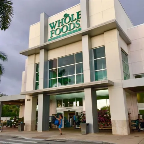 530  100th N AVE, Naples, FL 34108