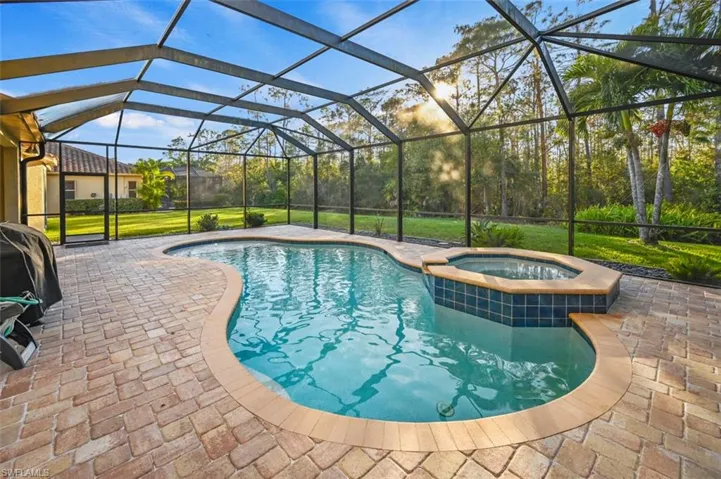 View of patio / terrace featuring ceiling fan