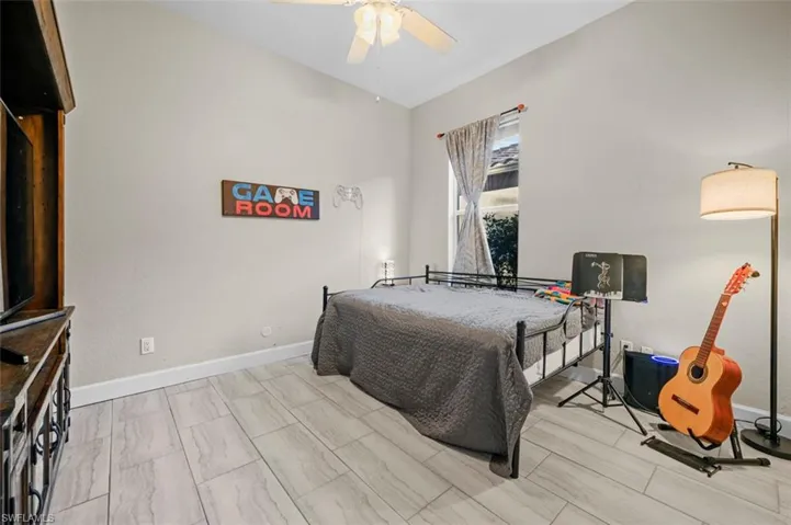 Bedroom with ceiling fan