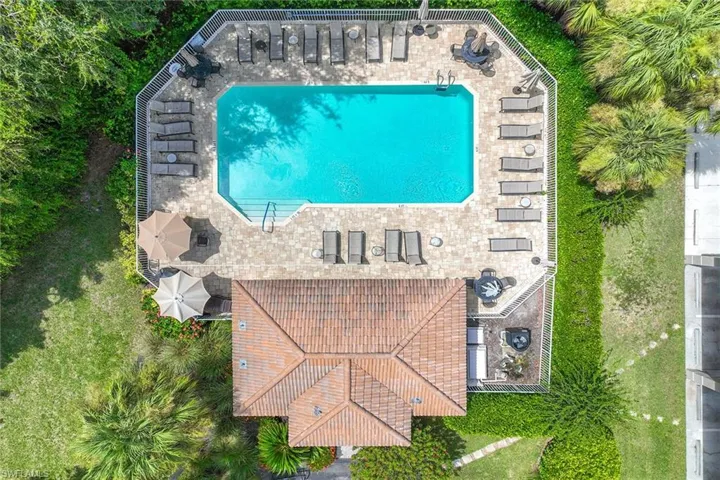 8267  Parkstone  PL, Naples, FL 34120
