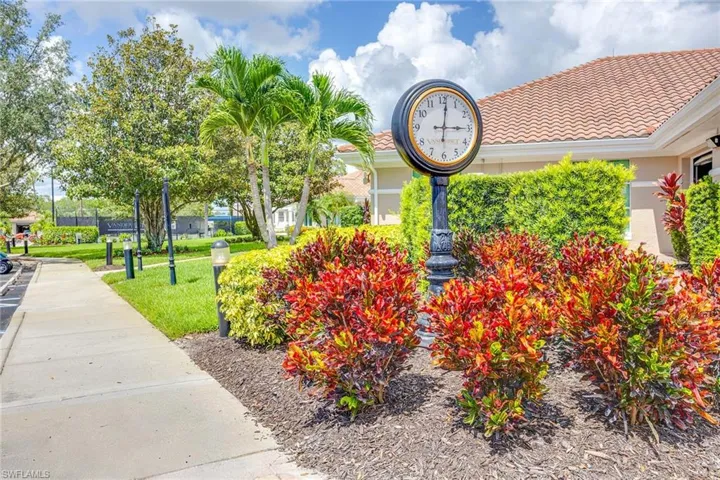 8267  Parkstone  PL, Naples, FL 34120