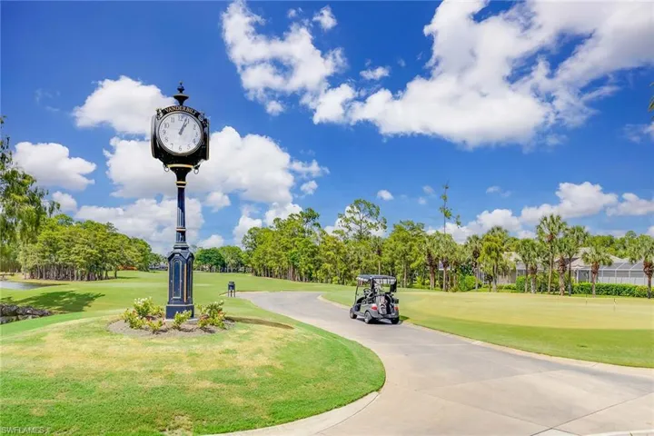8267  Parkstone  PL, Naples, FL 34120