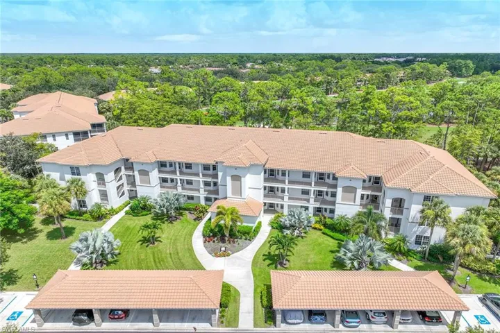 8267  Parkstone  PL, Naples, FL 34120