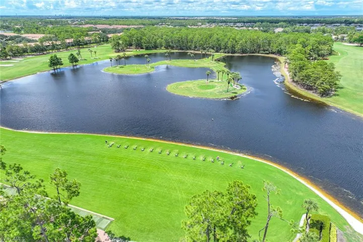 8267  Parkstone  PL, Naples, FL 34120