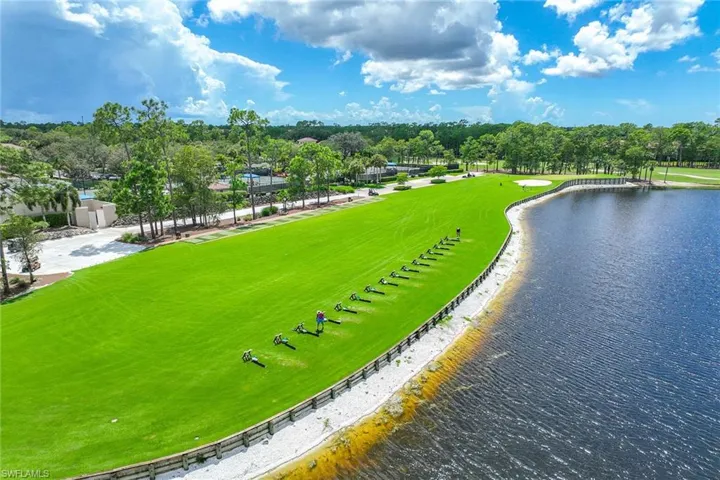 8267  Parkstone  PL, Naples, FL 34120