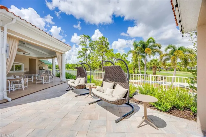 8267  Parkstone  PL, Naples, FL 34120