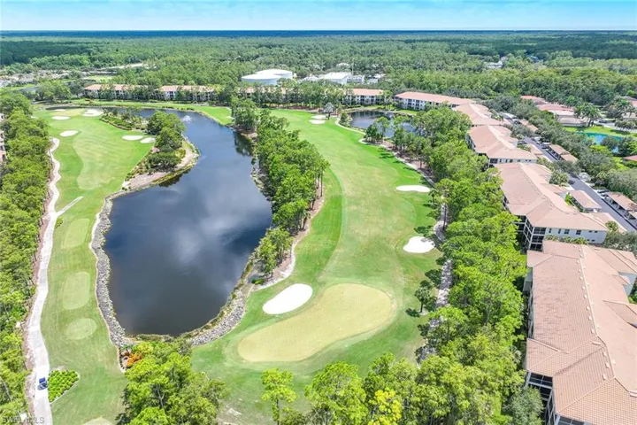 8267  Parkstone  PL, Naples, FL 34120