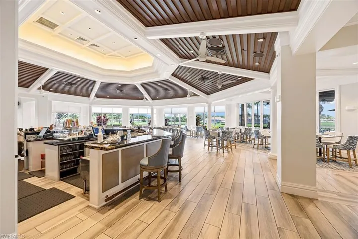8267  Parkstone  PL, Naples, FL 34120