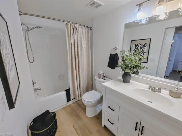 1788 Concordia Lake Cir 2703, Cape Coral, Florida 33909