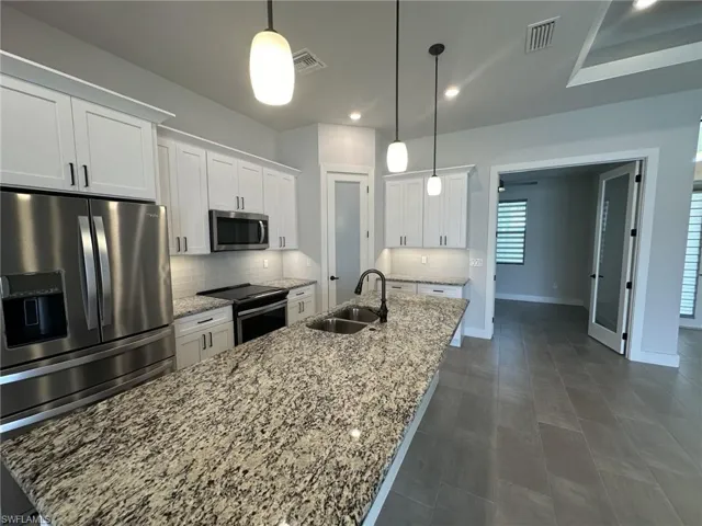 2629 SW 4th  PL, Cape Coral, FL 33914
