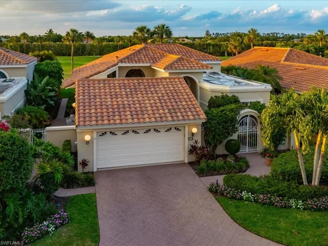 163  Via Napoli  , Naples, FL 34105