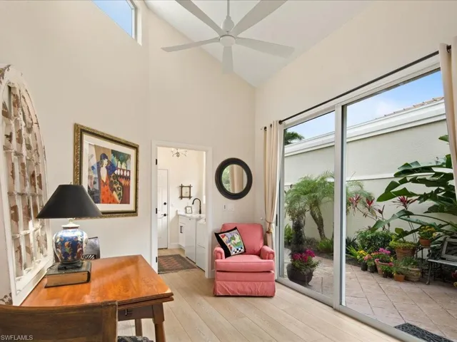 163  Via Napoli  , Naples, FL 34105