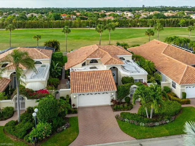 163  Via Napoli  , Naples, FL 34105
