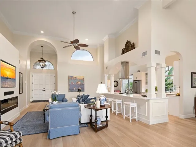 163  Via Napoli  , Naples, FL 34105