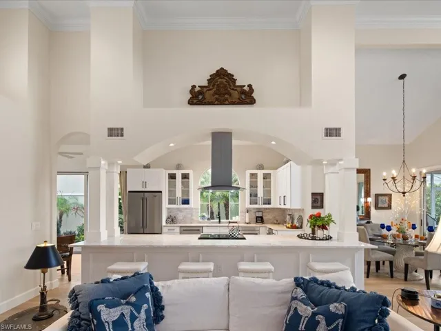 163  Via Napoli  , Naples, FL 34105