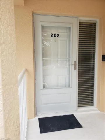 736 Wiggins Lake Dr 202, Naples, Florida 34110