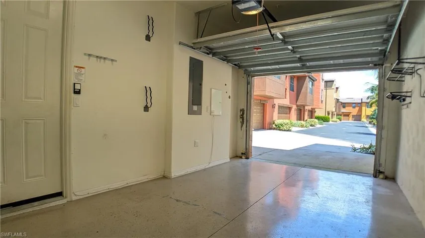 9067  Capistrano N ST, Naples, FL 34113
