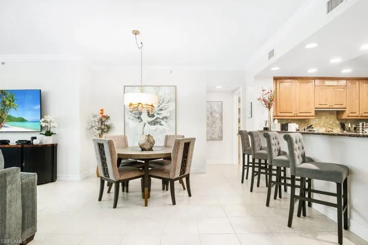 2728  Tiburon E BLVD, Naples, FL 34109