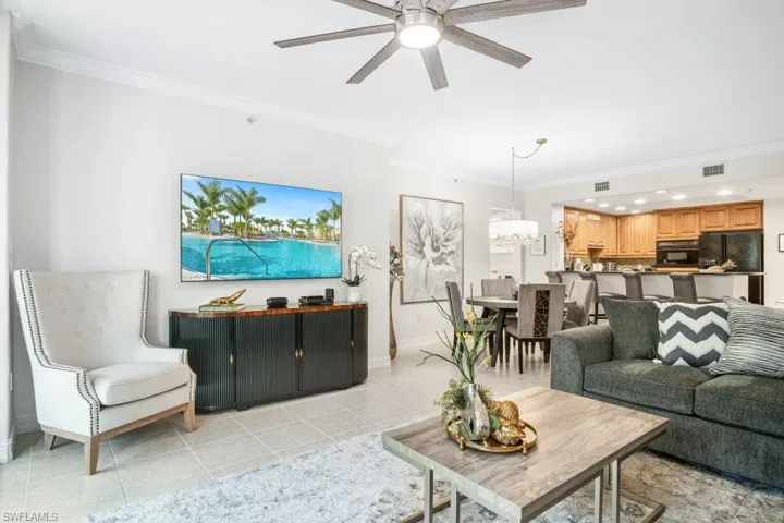 2728  Tiburon E BLVD, Naples, FL 34109