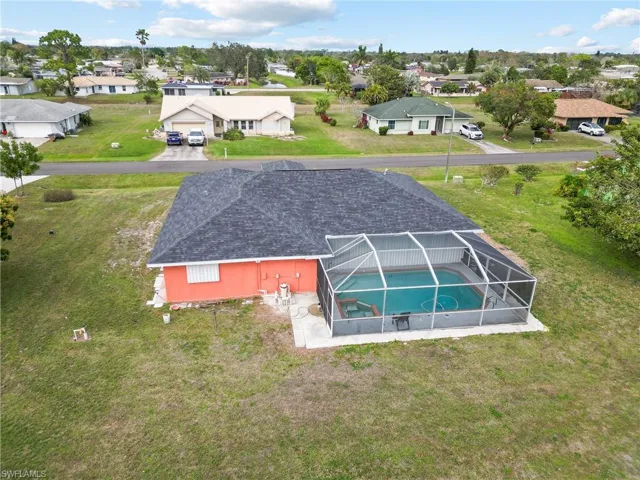 Birds eye view of property