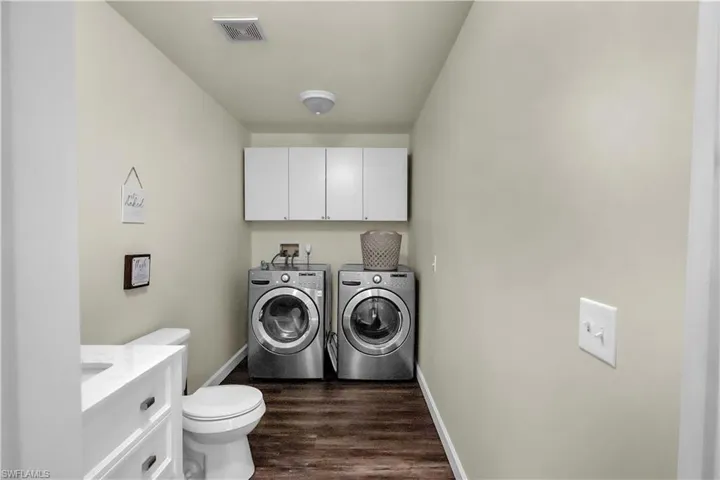 Half Bath/Laundry