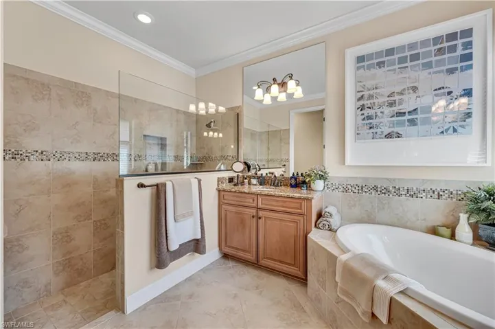 9451  Piacere  WAY, Naples, FL 34113
