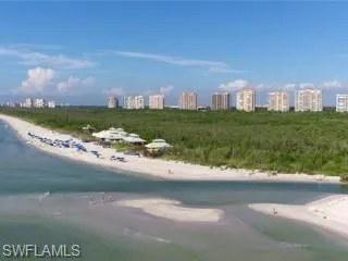 AMAZING 5 STAR PELICAN BAY BEACH