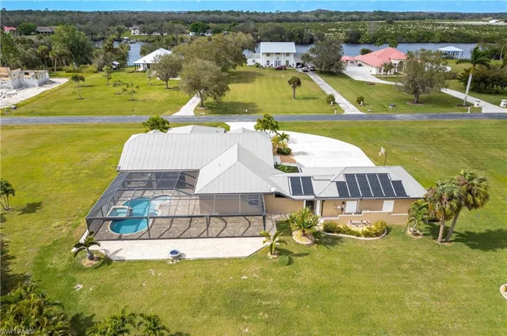 Birds eye view of property